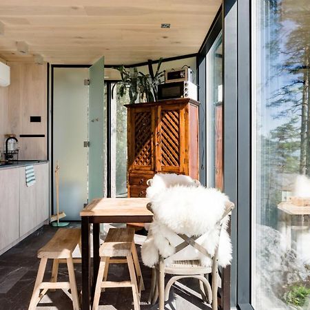 The Wonderinn Mirrored Glass Cabin - Wonderinn Delta Hektner Exteriör bild