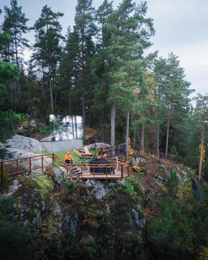 The Wonderinn Mirrored Glass Cabin - Wonderinn Delta Hektner Exteriör bild
